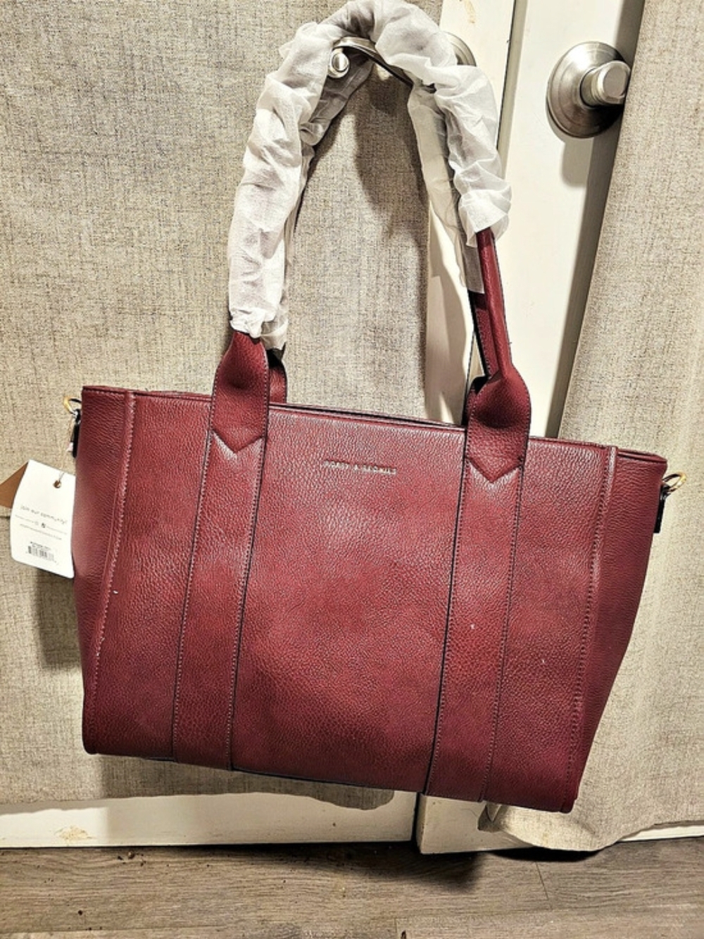 Poppy & Peonies  Structured Tote in Burgundy NWT